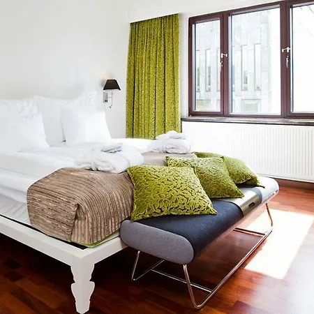 Thon Slottsparken 4* Oslo