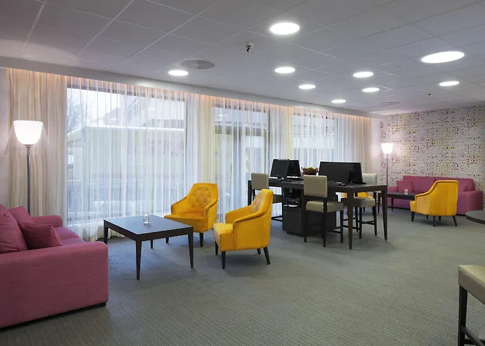 Отель Thon Slottsparken 4*