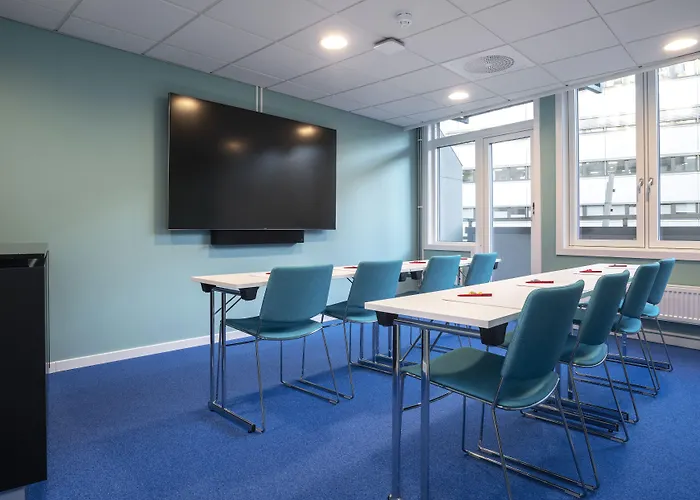 Отель Thon Slottsparken